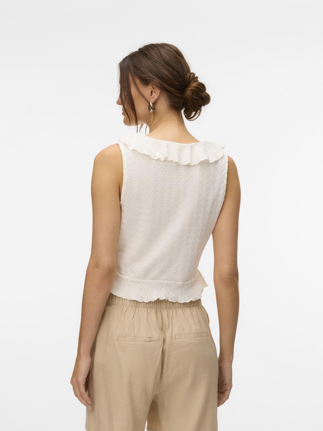 model_shot-back